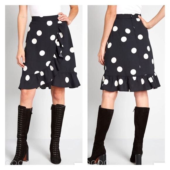 Modcloth Dresses & Skirts - Modcloth It's a Wrap Ruffled A-Line Skirt Polka Dot